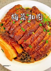 东北扣肉的家常做法_皮脆肉烂，芋头粉糯，肥而不腻！