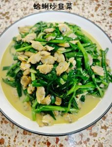 蚬肉的家常做法大全_清洗蚬肉要淘洗多次，确保无沙，烹饪有技巧，辣炒快炒加辣椒，生腌拌酸甜酱汁