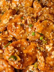 浇汁菜谱大全家常菜做法_蒸黄鱼去黑膜，姜蒜生抽或番茄酱调味，哮喘慎食