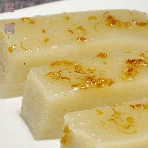 藕粉桂花糖糕简单做法_桂花藕粉糕，软糯香甜，家常美味！