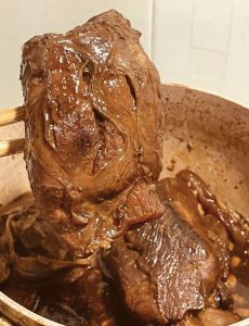 家常驴肉的做法_酱制爆炒凉拌香辣味