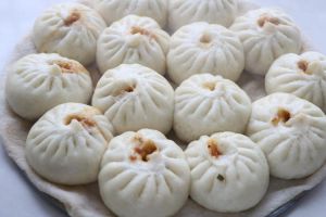 肉包子蒸20分钟够了吗_大小馅料定时间，熟透判断有妙招！