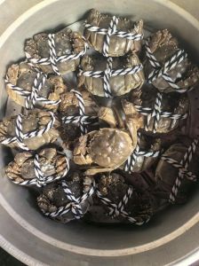 螃蟹蒸了20分钟里面没结块_蒸20分钟蟹黄还稀软？原因与解决方法
