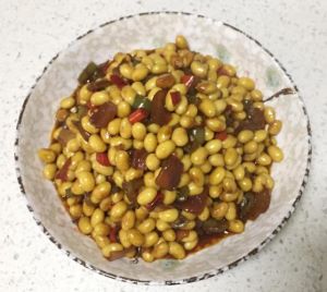 疙豆子的家常做法_网购疙豆床子忆儿时，妈妈用地瓜面做的疙瘩子味道深刻