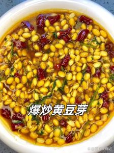 豆瓣酱炒黄豆芽的家常做法_蒜蓉豆芽酱香，家常营养美味