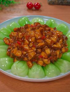 香菇炒油菜用焯水吗_去腥爽脆技巧全解析