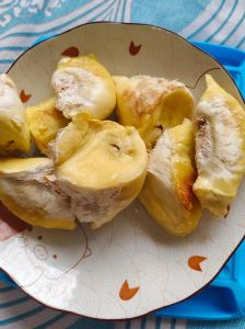 生包榴莲能放熟吗_生榴莲变香甜，成熟看刺声味，壳瓤有别用，适量食为妙