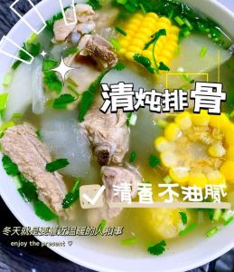 广东的排骨玉米冬瓜汤做法_温水清洗排骨煲汤，肉质软烂味道佳