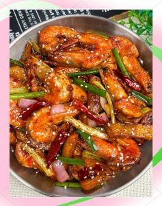 川味干锅虾家常做法_香辣干锅虾，低脂营养又美味！