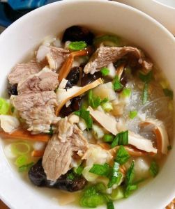 家常煮馍的馍的做法_泡打粉馍馍松软入味，多种食材煮出家常美味！