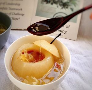 贝母炖梨的正确方法_缓解风热咳嗽食疗方