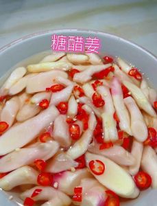 腌姜的正确腌制方法_洗晾盐拌，糖醋酱油蜂蜜味，美味又防腐！