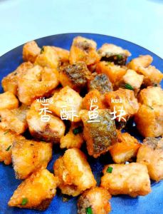 炸鱼块一斤鱼放多少盐腌制_鱼块腌多少盐？海淡水不同，看这里！