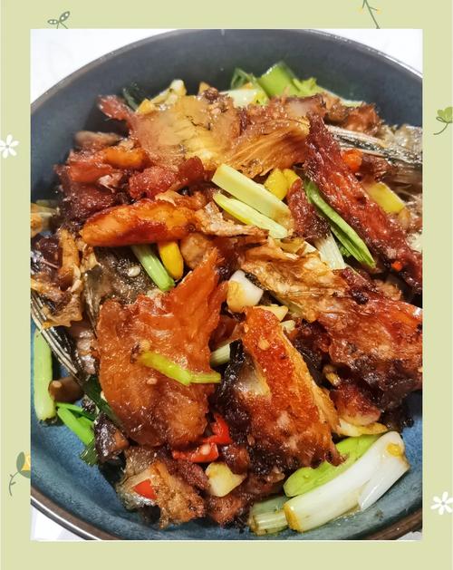 干煸鱼最正宗的做法_炸金黄鱼块，爆香辣椒花椒，裹香下饭！