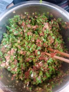 用豆角和肉做包子馅做法_柔韧馅暄软，做法超简单