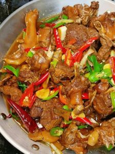啤酒鸭做法全过程_啤酒鸭香酥入味，汤汁浓郁，做法简单易学！