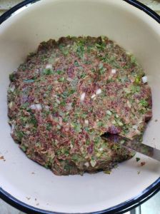 芹菜肉水饺馅的做法_芹菜肉水饺，简单鲜香易学