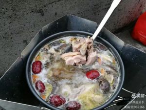 51丨黑料丨精品 白丝：探索独特菜肴中的别样风味与精致做法