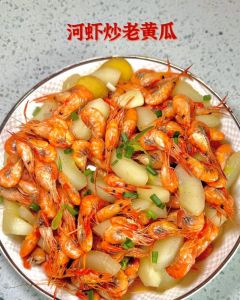 葱爆河虾的做法_壳脆肉嫩，鲜美营养家常菜