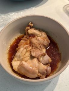 微波炉可以把肉弄熟吗_加热剩菜，还能蒸菜烤肉做蛋糕
