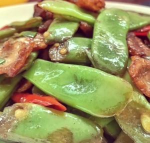 扁豆一般炒几分钟熟_焯水和火候决定软糯清脆