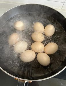 煮蛋羹的制作方法_蛋羹比例水温，口感细腻