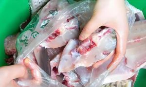 腌制30斤鱼用多少盐_腌制30斤鱼用1-1.5斤盐，鱼种时长和储存条件影响用量