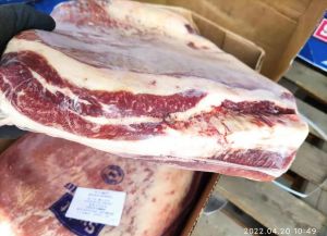 牛腰部位的肉叫什么_牛内侧嫩肉，里脊分部位，腩腱炖煮佳