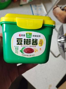 豆瓣酱能代替黄豆酱吗_黄豆酱与豆瓣酱有何不同？