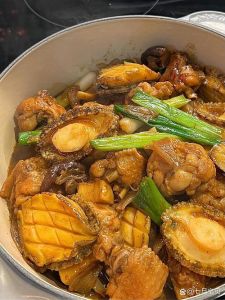鲍鱼焗鸡做法砂锅_砂锅小鸡焗鲍鱼，鲜美营养