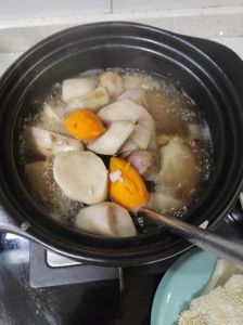 番薯粉糖水家常做法_一点红番薯做糖水，粉糯香甜做法简单