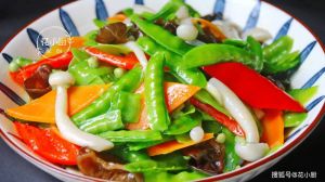 素三鲜的家常做法_春笋蚕豆胡萝卜馅饺子，鲜嫩美味营养高