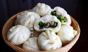 鲜香菇包包子要不要焯水_鲜香菇做法多营养好，注意食用禁忌