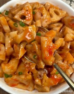 莲藕水饺需要焯水吗_莲藕茴香饺子，处理有讲究