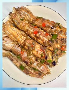 皮皮虾正确吃法图解_皮皮虾简单剥壳教程，轻松享受美味