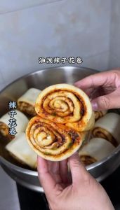 油花卷的做法大全家常_葱香银丝花卷，肉沫豆沙辣子椰蓉，多款美味花卷做法
