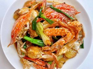 螃蟹炒着吃的做法_开背爆炒螃蟹，鲜香入味做法