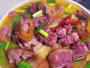 烟熏猪蹄怎么煮做法大全集_关键步骤与美味秘诀