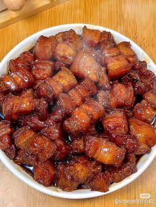 特殊系统让女主吃肉不断变美红烧肉、炖鸡等家常美食做法与逆袭日常