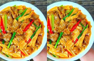 油焖腐竹的做法_腐竹泡发加盐醋 快炒肉丁彩椒美味