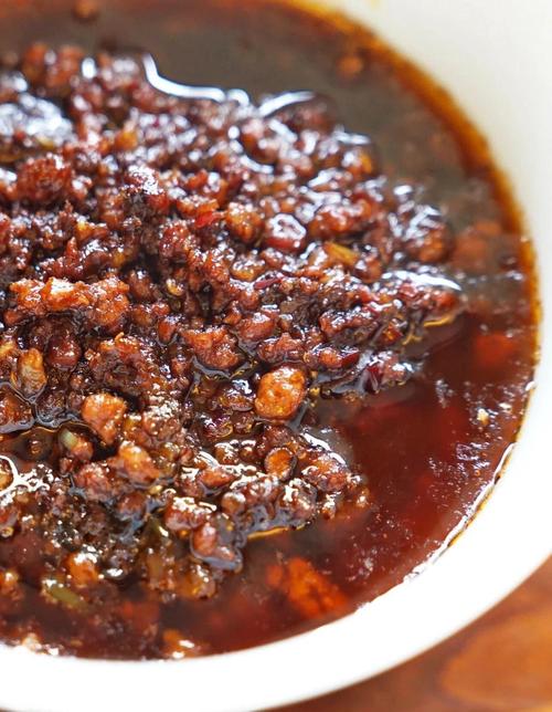 豆瓣酱怎么炒红油_麻婆豆腐红油豆瓣酱制作方法