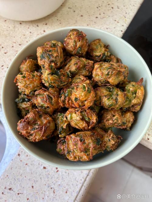 炸萝卜丸的做法_脆嫩秘诀全解析
