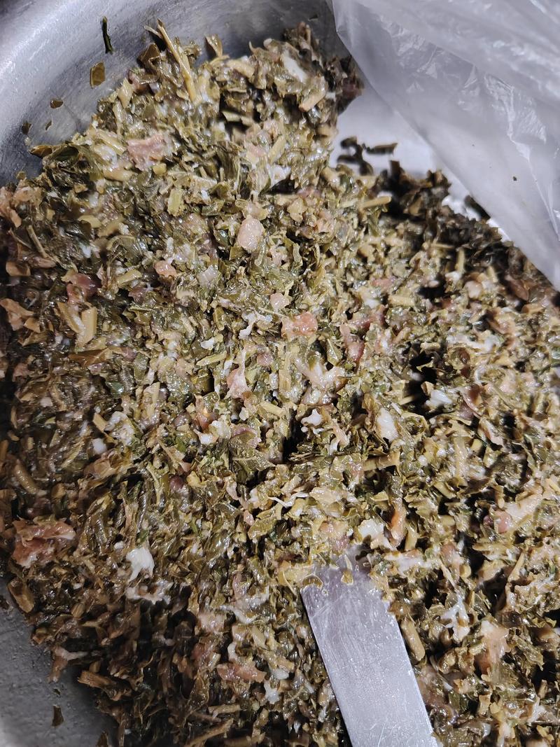 香椿水饺的做法_春日美味，在家轻松做！