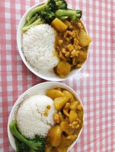 咖喱土豆鸡翅的做法_咖喱土豆鸡翅做法，香甜可口易上手