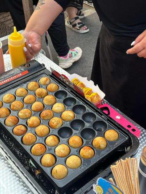 咔咔仕章鱼小丸子的做法_外酥内软做法