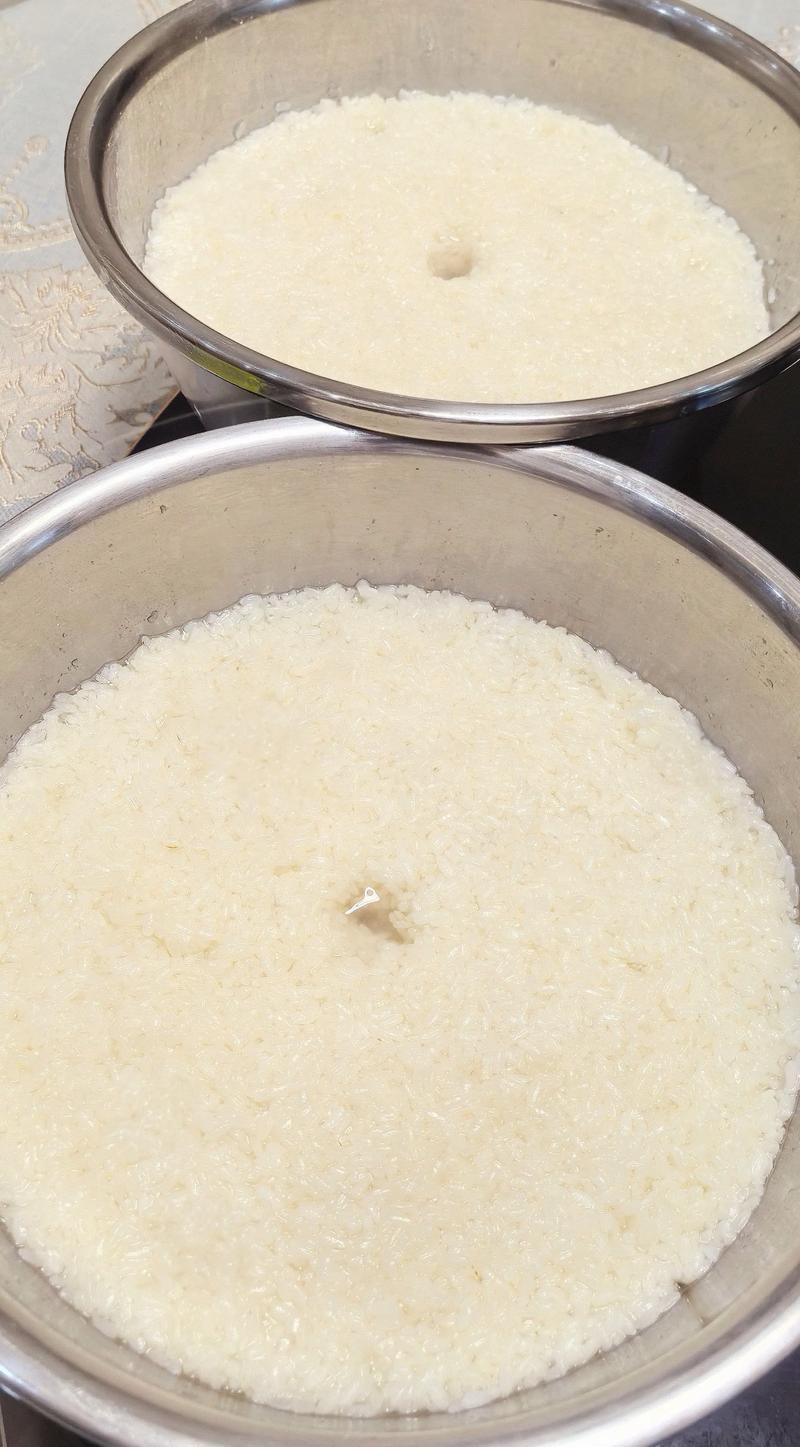 米酒甜汤的做法_暖心米酒蛋花汤，简单又养颜！