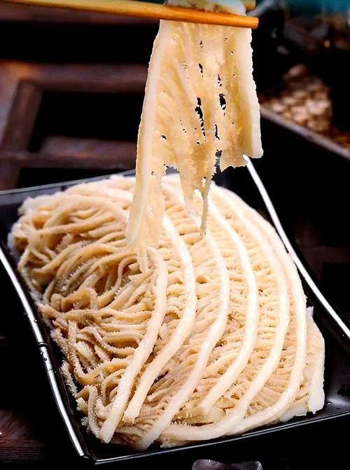 毛肚和百叶的区别图_毛肚百叶别混淆，火锅美味各不同！