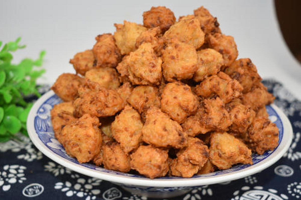 绿豆面丸子的做法_传统美味，外酥里嫩，家乡味道！