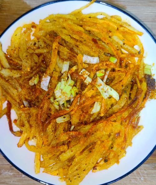煎土豆丝饼的做法图解_家常土豆丝饼，金黄酥脆，美味简单！