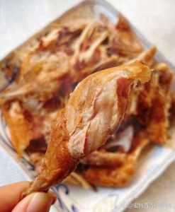 德州脱骨扒鸡的做法_鲁菜名吃，五香脱骨，三百载传承